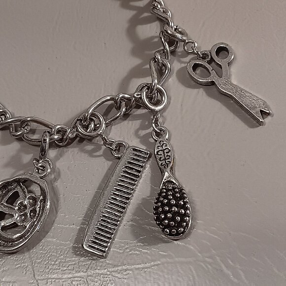 C Mania 6 Removable Charm Beauty Hairdresser Cosmetology Figaro Chain Bracelet - Picture 8 of 14